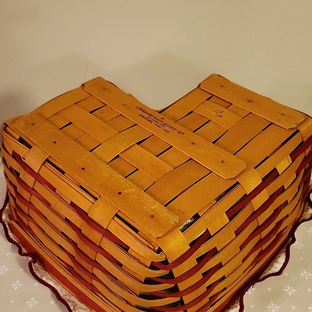 Longaberger Love Treasures Sweetheart Basket